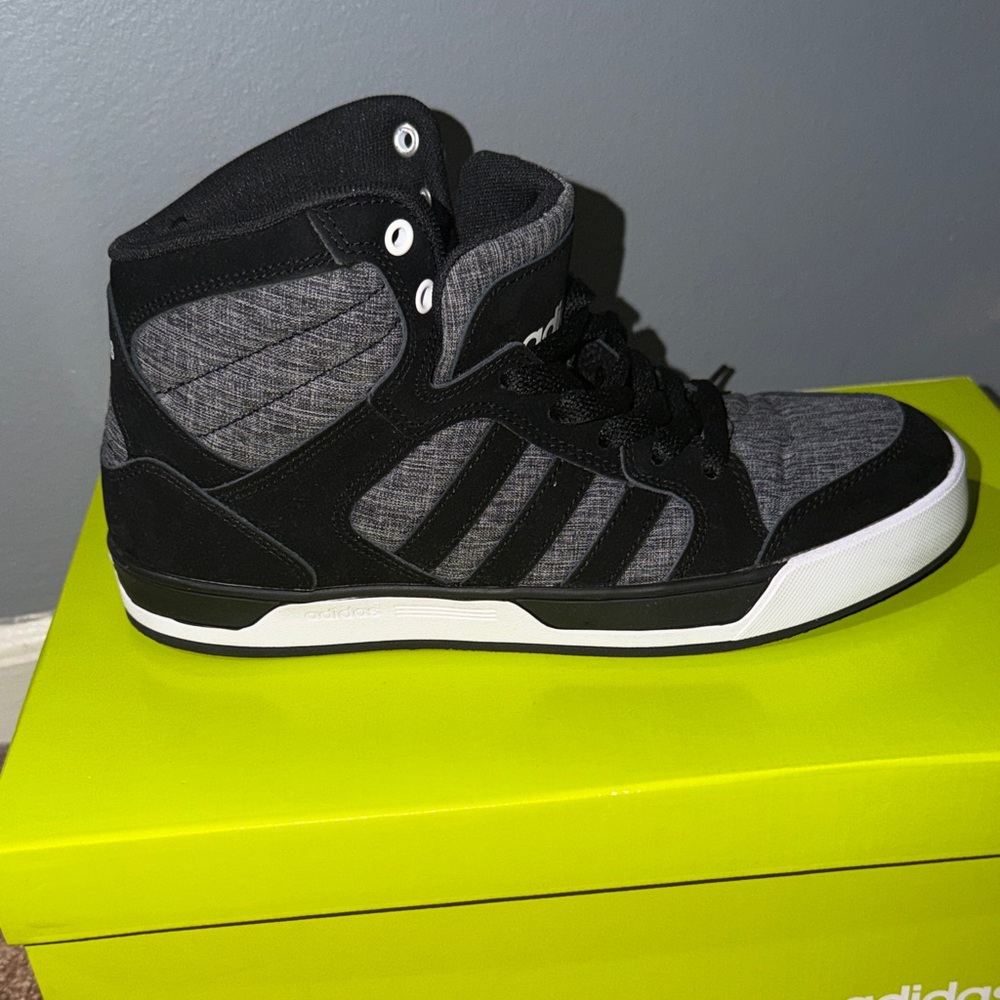 Adidas Men's Black and Dark Gray Sneakers
